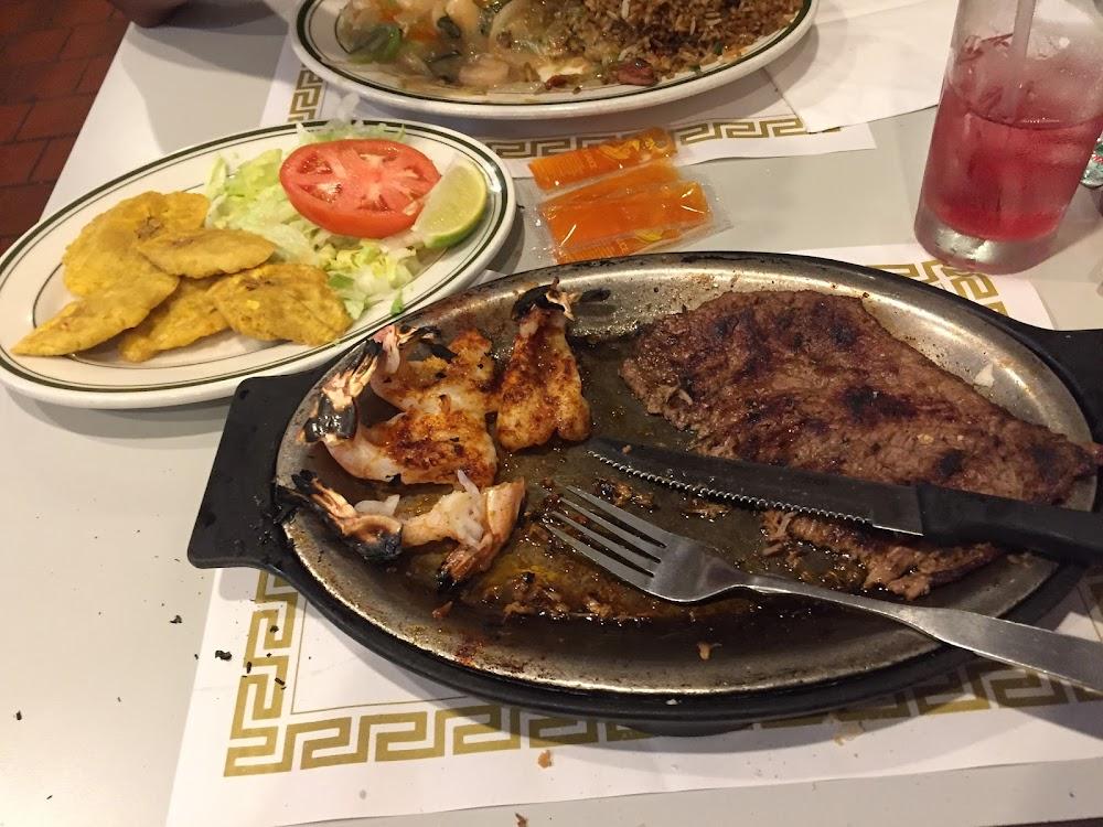 El Pabellon De Oro