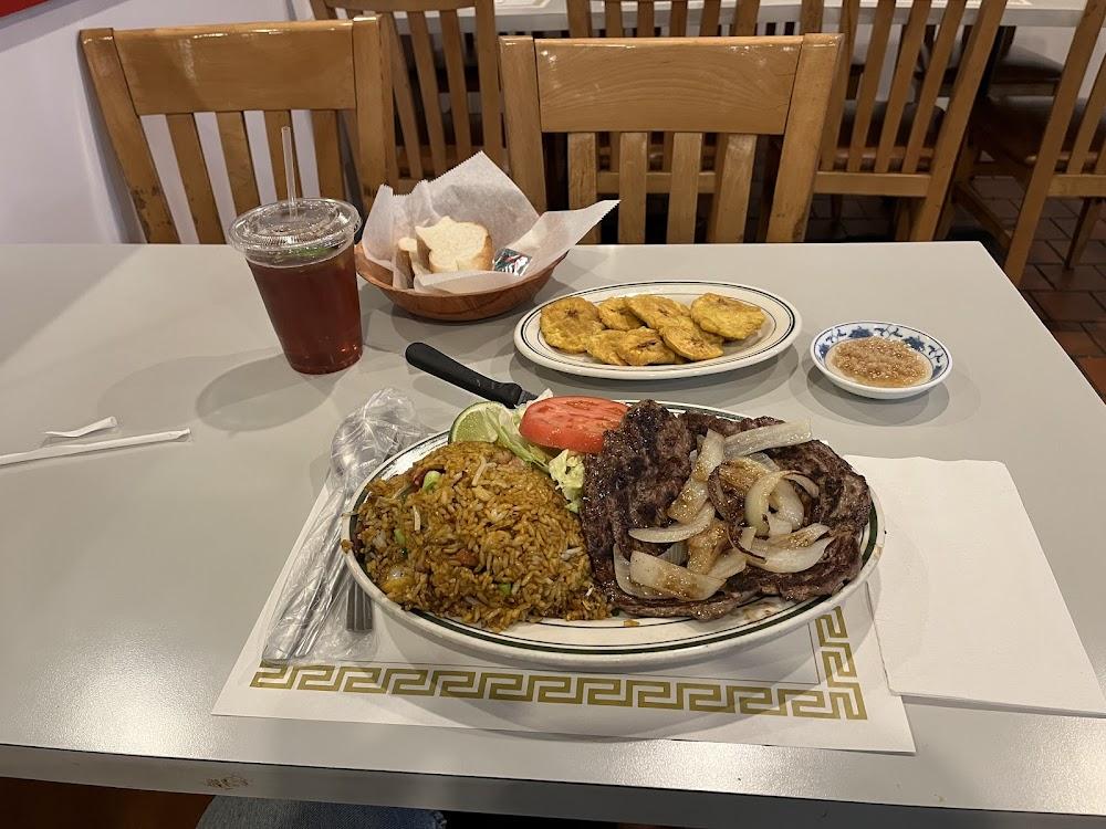 El Pabellon De Oro